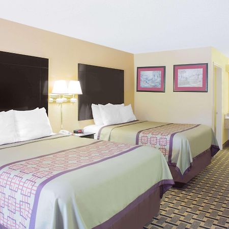 Days Inn By Wyndham Andalusia Exterior photo